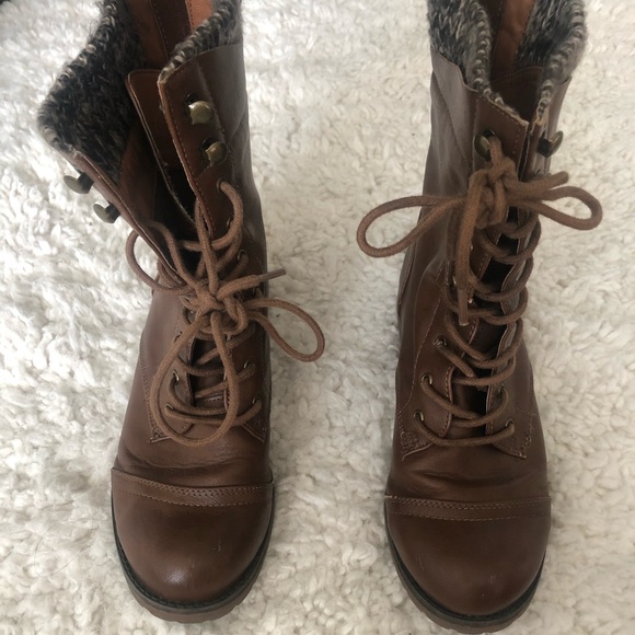 3 for $15 Combat boots - Picture 3 of 3